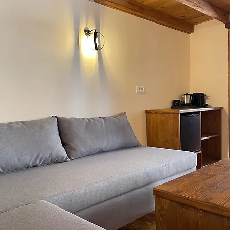 Aparthotel Midgard 4*